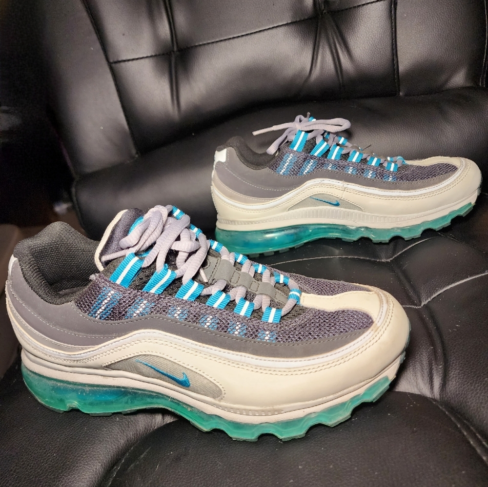 Nike Airmax 24-7 Sneakers Size 7.5M - Picture 2 of 6
